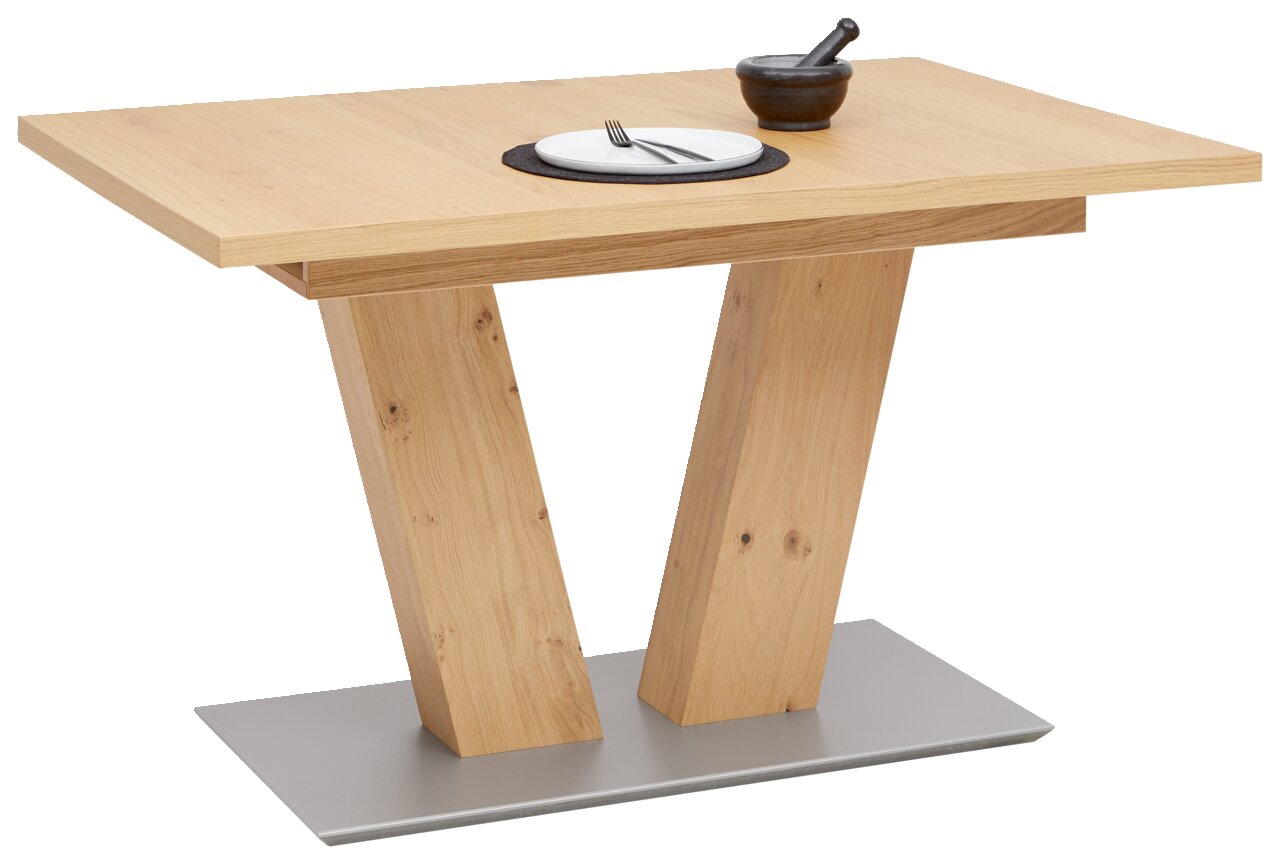 Moderner Esstisch aus hellem Holz mit V-förmigen Beinen und einer Metallbasis, seitliche Perspektive.