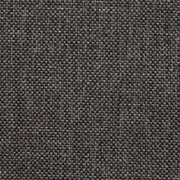 Nahaufnahme eines dunkelgrauen Stoffes mit grober Webstruktur, verwendet für ein Sitzkissen.