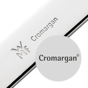 Close-up van kinderbestek van Cromargan-roestvrij staal met het WMF-logo.