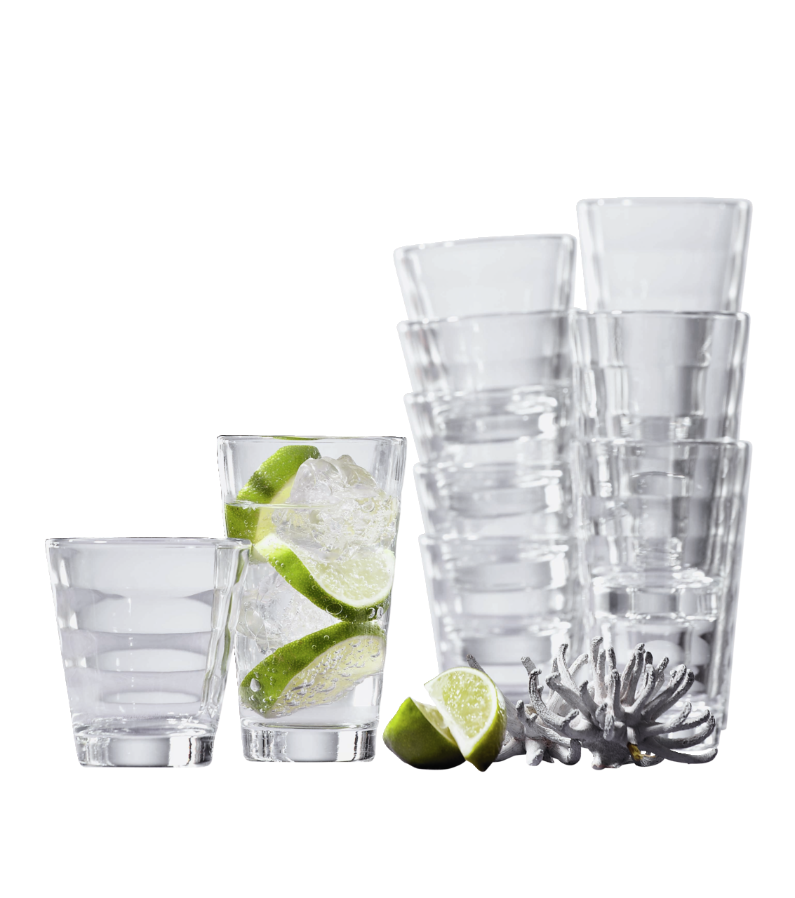 Becherset Wave 12-tlg. aus klarem Glas, gestapelt und einzeln, mit Limettenscheiben und Eiswürfeln, seitliche Perspektive