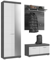 Garderoben-Set bestehend aus einem hohen Schrank mit Spiegel, einer Wandgarderobe mit Ablage und Haken, sowie einer niedrigen Kommode. Perspektive: Frontalansicht.