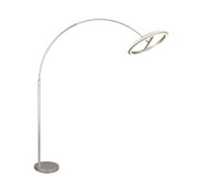 Moderne LED-booglamp in zijaanzicht, met een ronde voet en een elegant gebogen arm.