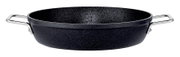 Servierpfanne Adamant 28cm von Fissler, seitliche Perspektive, schwarze Antihaftbeschichtung, mit zwei Griffen aus Edelstahl.