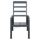 Moderner Gartenrelaxsessel aus Metall in Frontalansicht