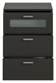 Schwarze Nachtkommode mit drei Schubladen, eine mit Glaseinsatz, Frontalansicht