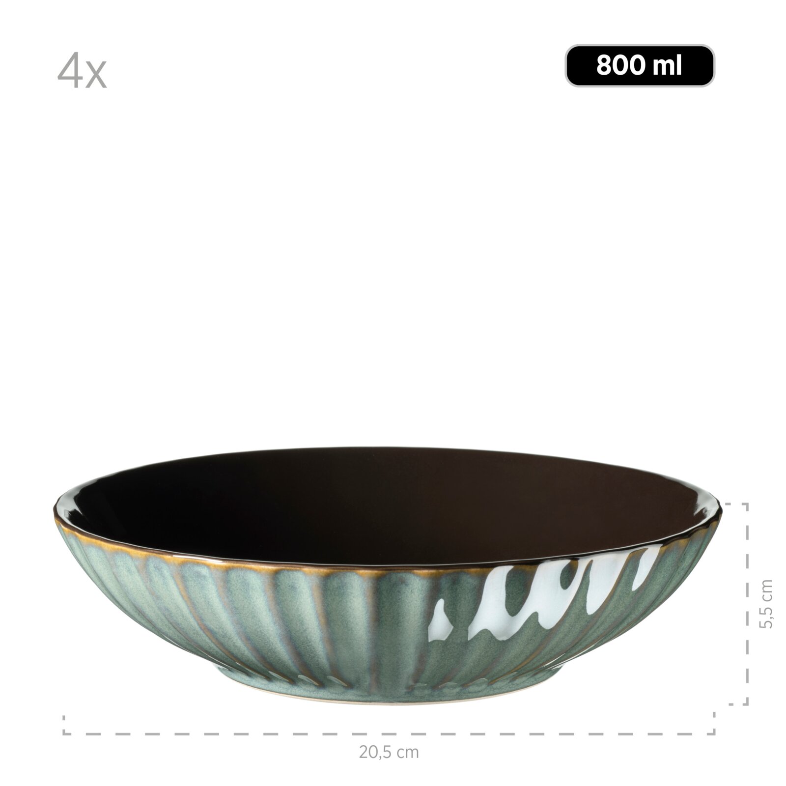 Keramikschale in Grün mit dunklem Innenraum und dekorativem Muster, 800 ml Fassungsvermögen, ca. 20,5 cm Durchmesser und 5,5 cm Höhe, freigestellt auf weißem Hintergrund, Produktansicht schräg von vorne/oben.