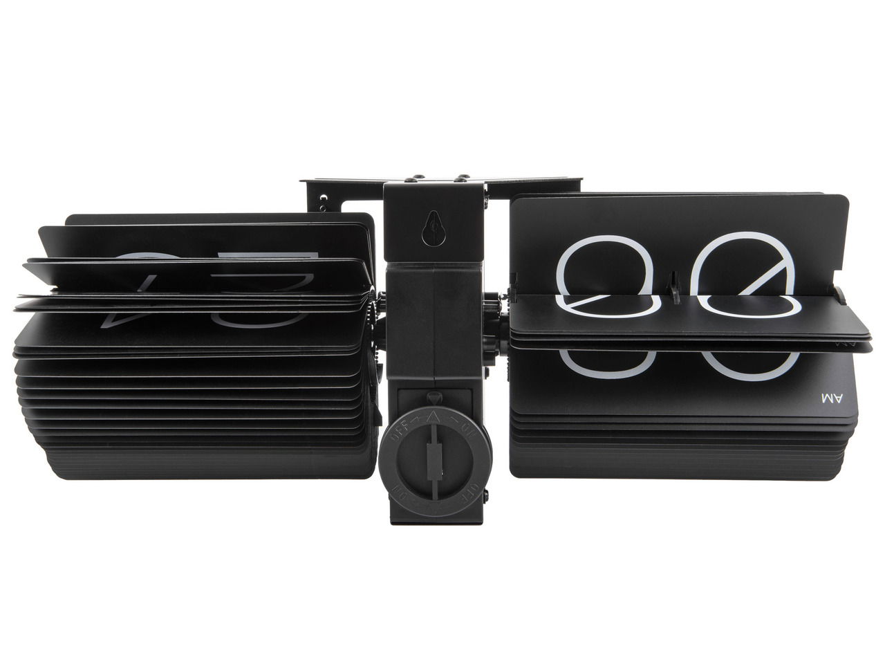 Retro Flip-Wanduhr ohne Gehäuse, frontal abgebildet, mit schwarzen Klappzahlen und weißer Beschriftung.