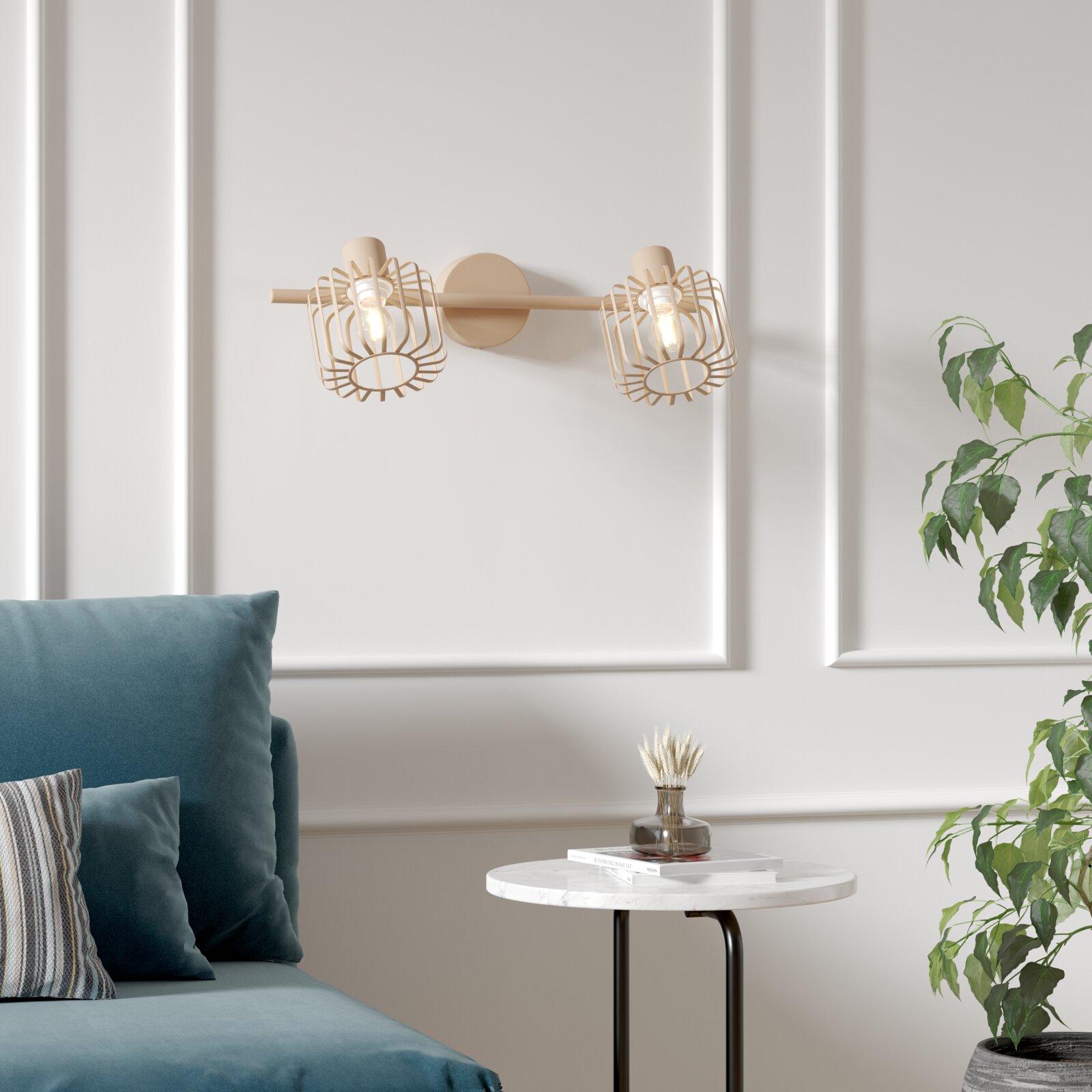 Beige Wandlampe mit zwei offenen Drahtkäfig-Schirmen und sichtbaren Glühbirnen an runder Wandhalterung, frontale Ansicht im Wohnzimmer