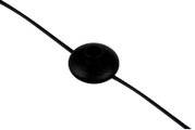 Zwarte ronde voetschakelaar met kabel, productfoto in bovenaanzicht op witte achtergrond