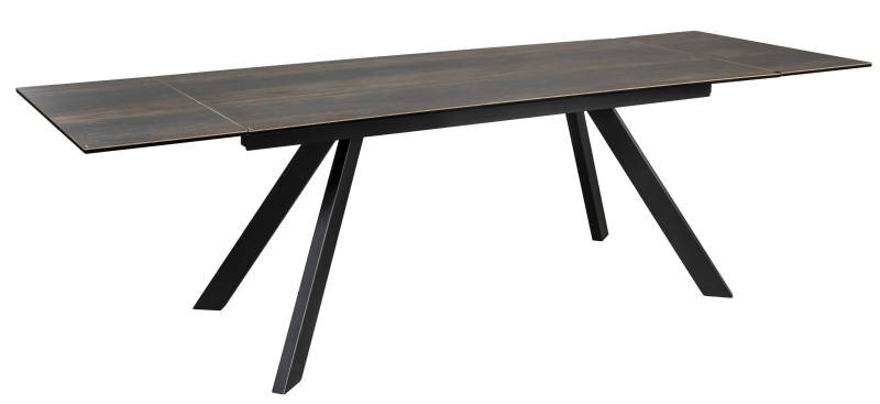 Moderner Esstisch mit dunkler Holzplatte und schrägen schwarzen Metallbeinen, seitliche Perspektive