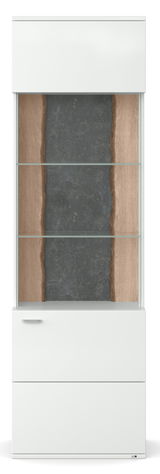 Vitrine in Frontalansicht mit Glasböden und Holzrückwand, modernes Design