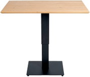 Moderne eet- en bartafel met rechthoekig houten blad en zwart metalen onderstel, gezien van voren.