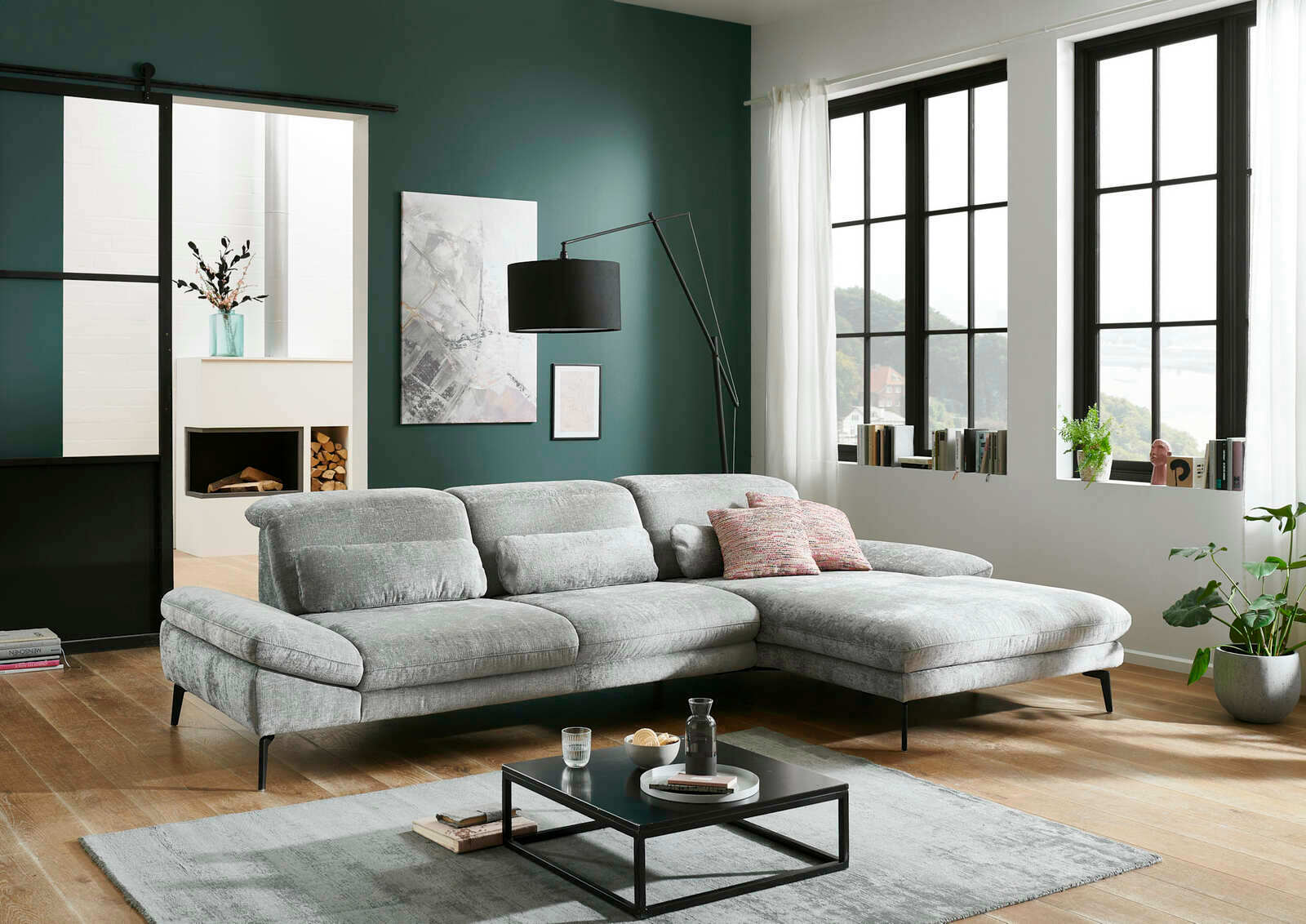 Beldomo System Longchairkombination AUGSBURG Graue Longchairkombination in modernem Wohnzimmer, seitliche Perspektive