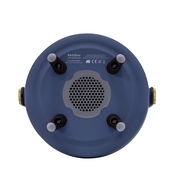 Unteransicht des Lite-up Play JBL Ocean mit vier Standfüßen und einem zentralen Lautsprechergitter.