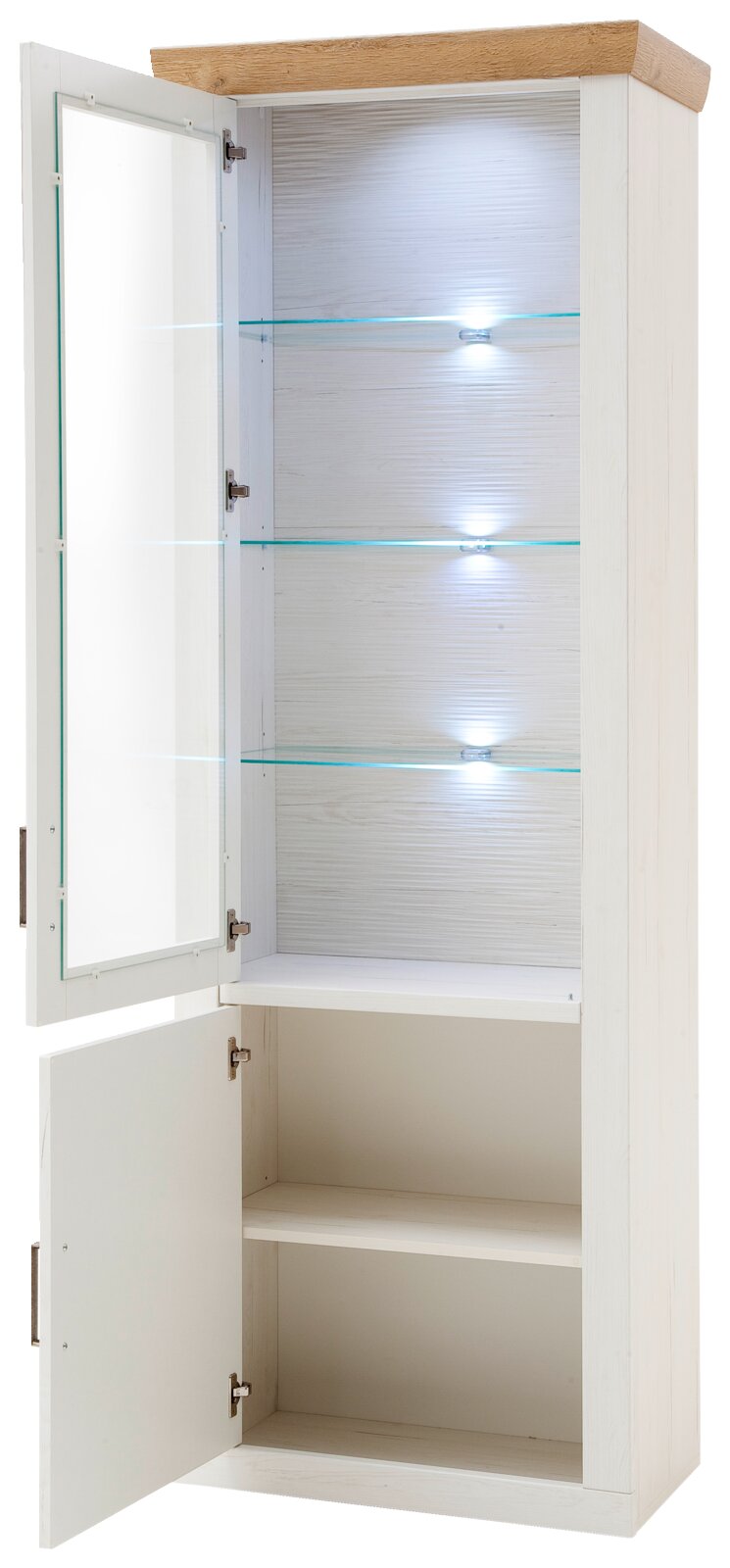 Landscape Vitrine-L BREGENZ Hoge witte vitrinekast met houten blad, open glazen deur bovenaan en open deur onderaan, glazen planken en ledverlichting in het bovenste vak, vooraanzicht licht schuin van links
