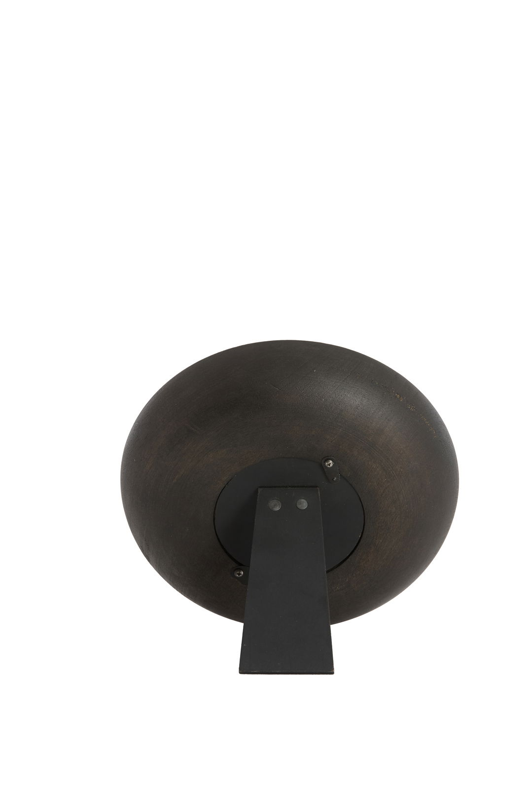 Rückansicht einer runden, dunklen Uhr mit einem stabilen Standfuß.