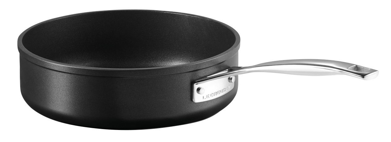 Aluminium-Antihaft Sautépfanne mit silbernem Griff, seitliche Perspektive