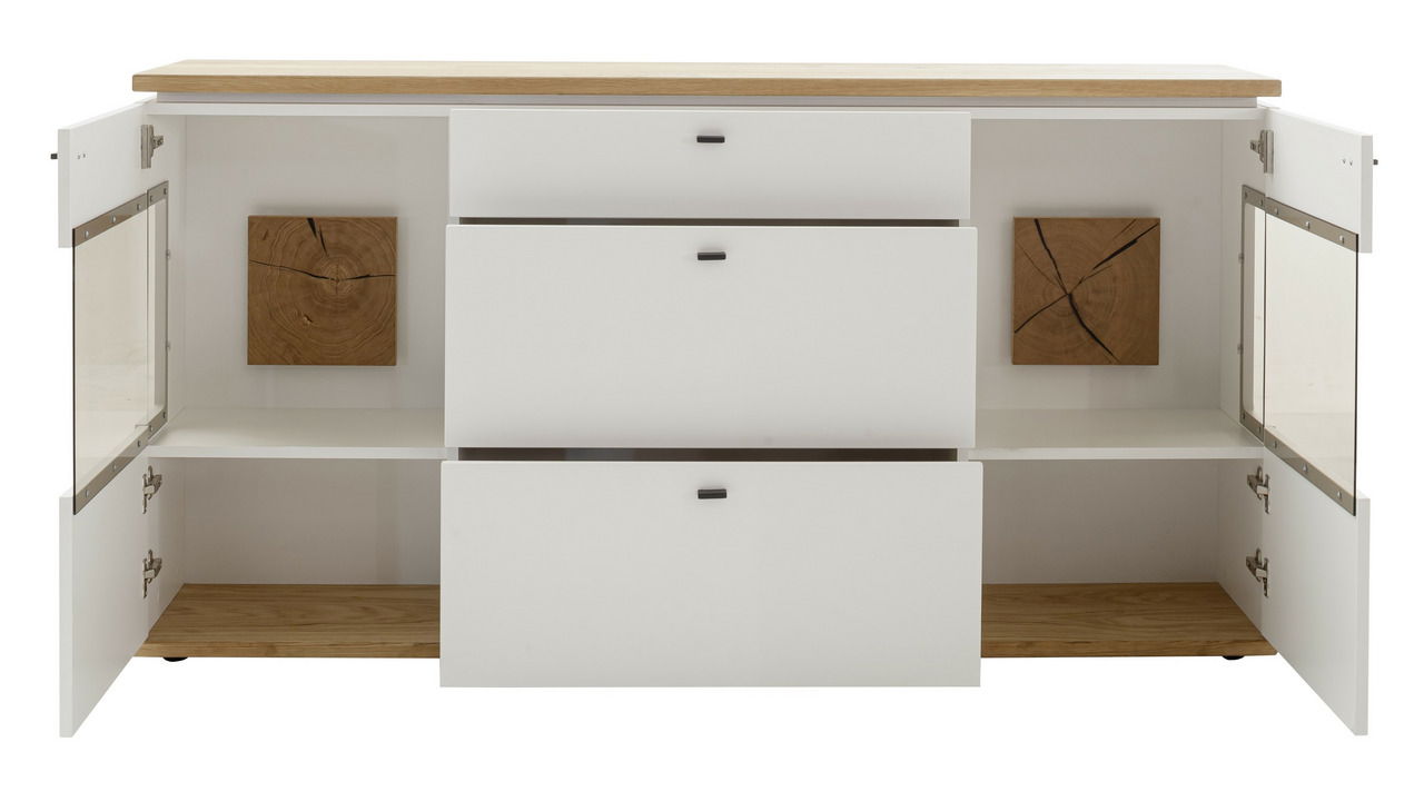 Frontale Ansicht eines weißen Sideboards mit zwei offenen Türen und zwei Schubladen, Holzdetails im Inneren.