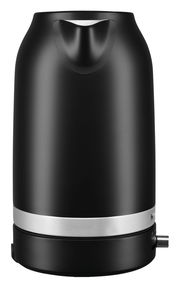 Schwarzer Wasserkocher von KitchenAid, Vorderansicht mit Ausguss und silbernem Band.