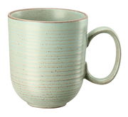 Grüner Becher mit Henkel, seitliche Perspektive, mit feinen horizontalen Streifen und rustikalem Design.