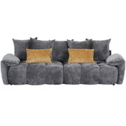 Graues Megasofa mit mehreren Kissen, frontal betrachtet