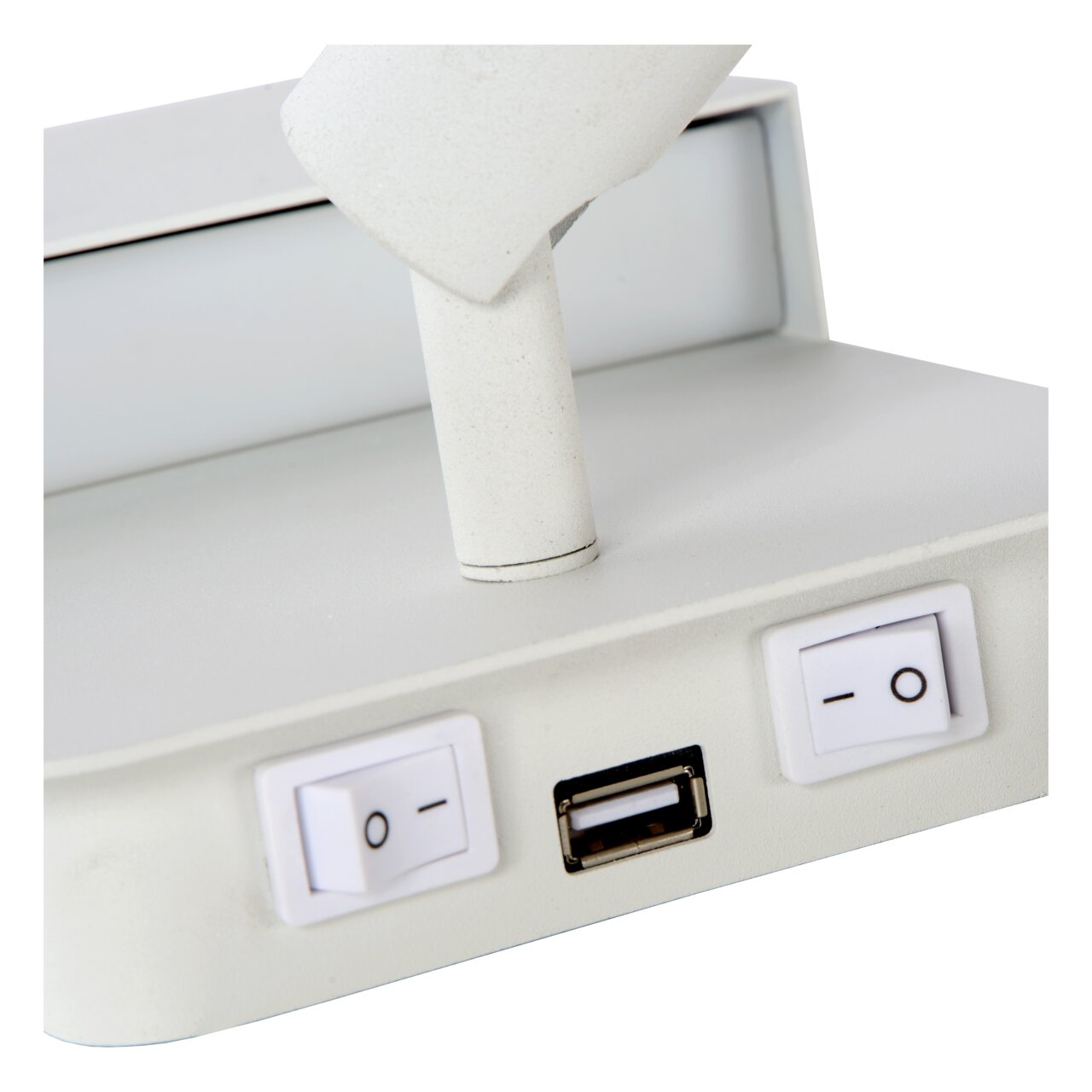 Close-up van een witte wand- of bedlamp met twee schakelaars en een USB-aansluiting, gezien vanaf de zijkant.