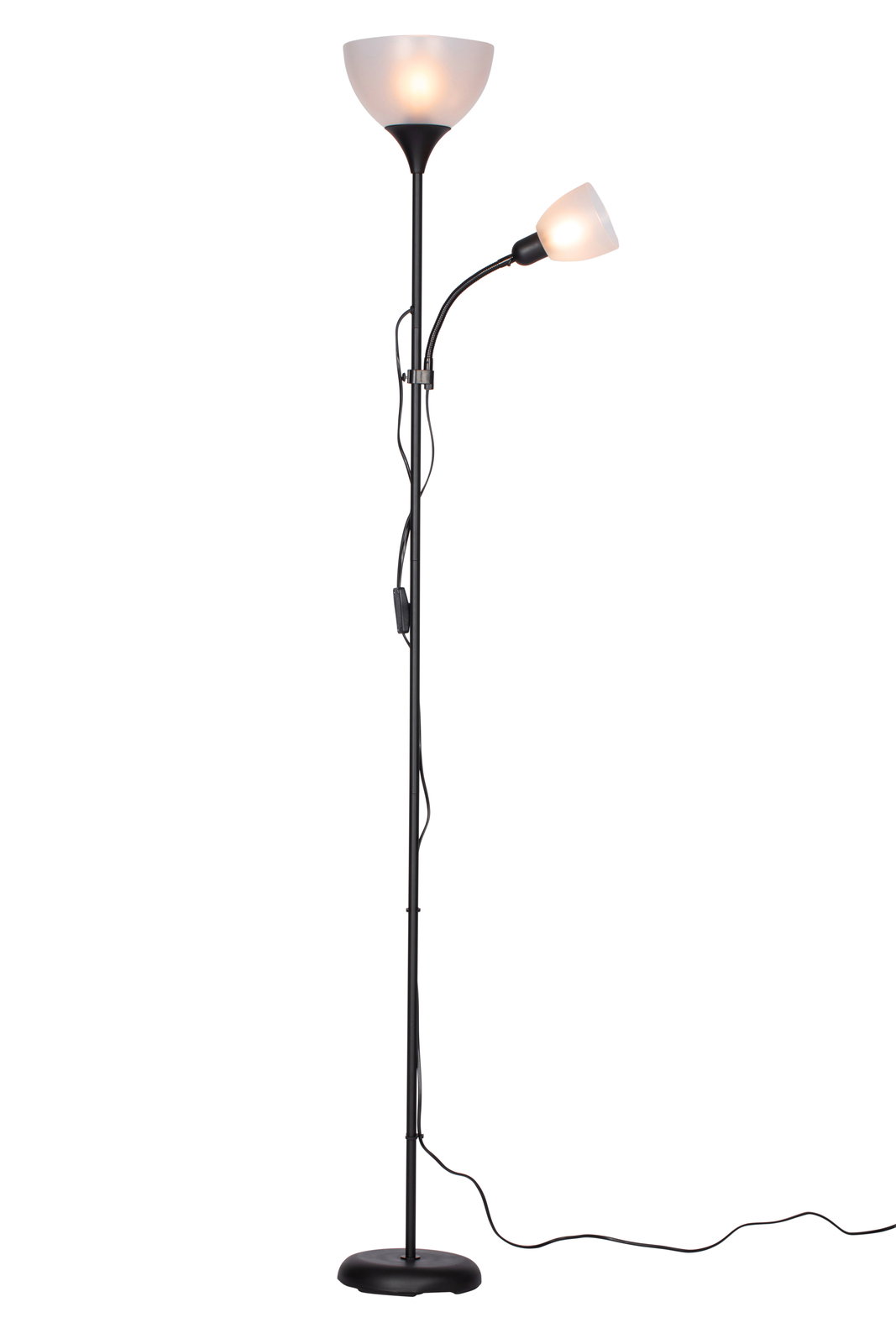 Stehleuchte mit zwei Leuchtköpfen, einer nach oben und einer seitlich ausgerichtet, in schwarzem Design. Frontalansicht.
