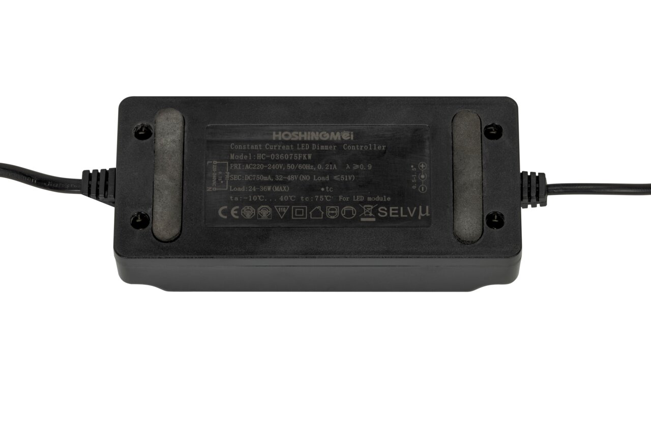 LED-Dimmer-Controller von oben mit Kabelanschlüssen