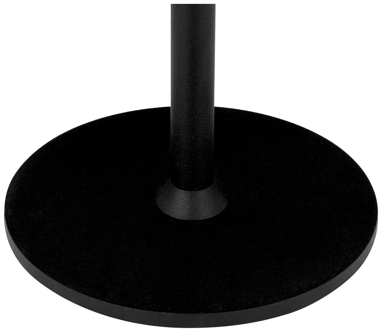 Schwarzer runder Sockel einer Akku-Tischleuchte, Ansicht von oben