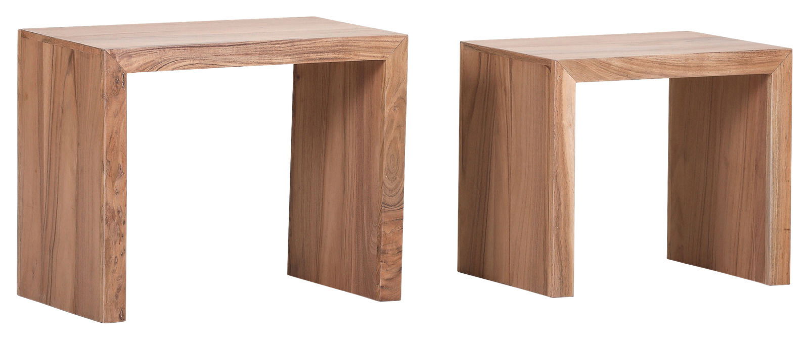 Zwei moderne Beistelltische aus Holz in rechteckiger Form, von schräg vorne betrachtet.