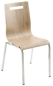 Moderner Stapelstuhl aus hellem Holz mit Metallbeinen, seitliche Perspektive