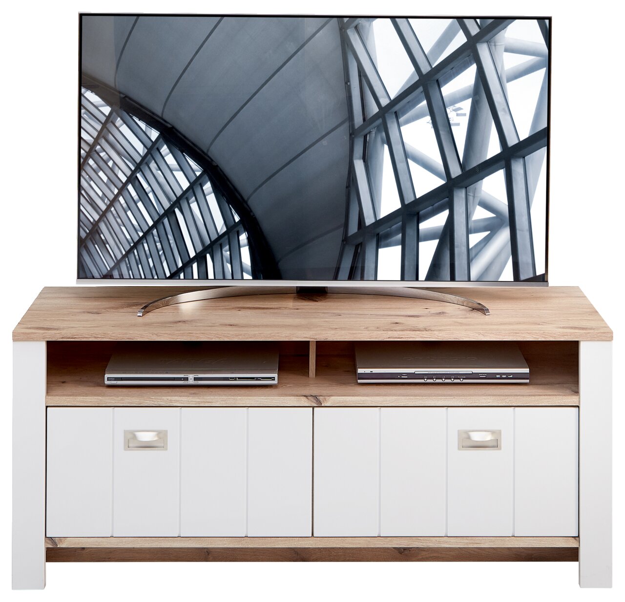 TV-Lowboard aus Holz mit weißem Akzent, zwei offenen Fächern und zwei Schranktüren, frontal fotografiert.