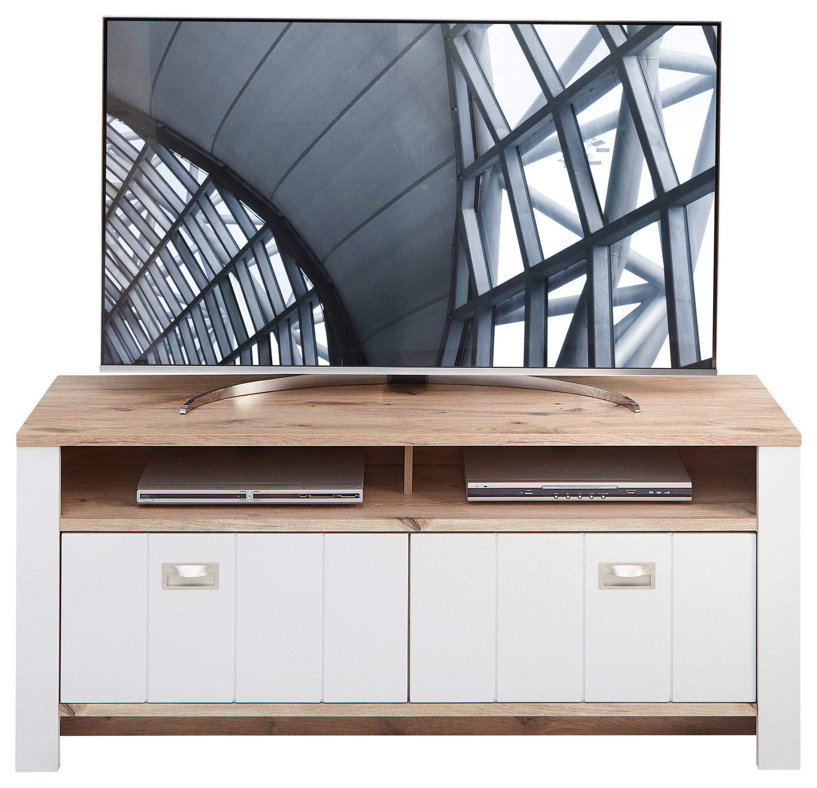 TV-Lowboard aus Holz mit weißem Akzent, zwei offenen Fächern und zwei Schranktüren, frontal fotografiert.
