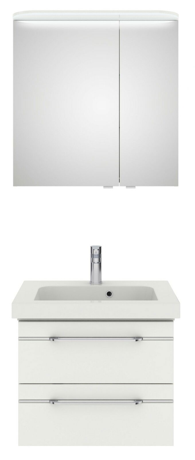 Pelipal Badblok BALTO SPRINT Frontale Ansicht eines modernen Badblocks mit Spiegelschrank und Waschbecken, ausgestattet mit zwei Schubladen und einem Wasserhahn.