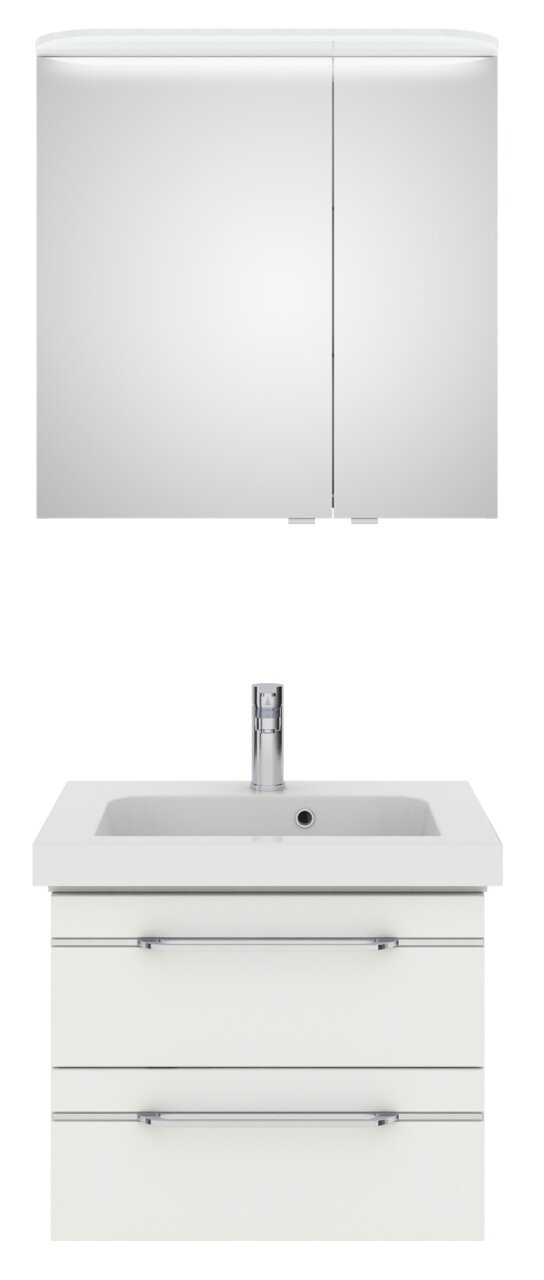 Pelipal Badblock BALTO SPRINT Frontale Ansicht eines modernen Badblocks mit Spiegelschrank und Waschbecken, ausgestattet mit zwei Schubladen und einem Wasserhahn.