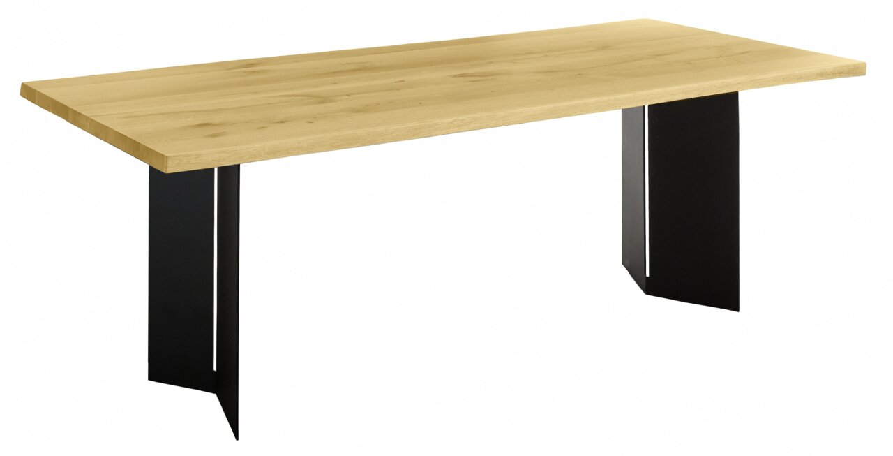 Moderner Esstisch mit Holzplatte und schwarzen Metallbeinen, seitliche Perspektive