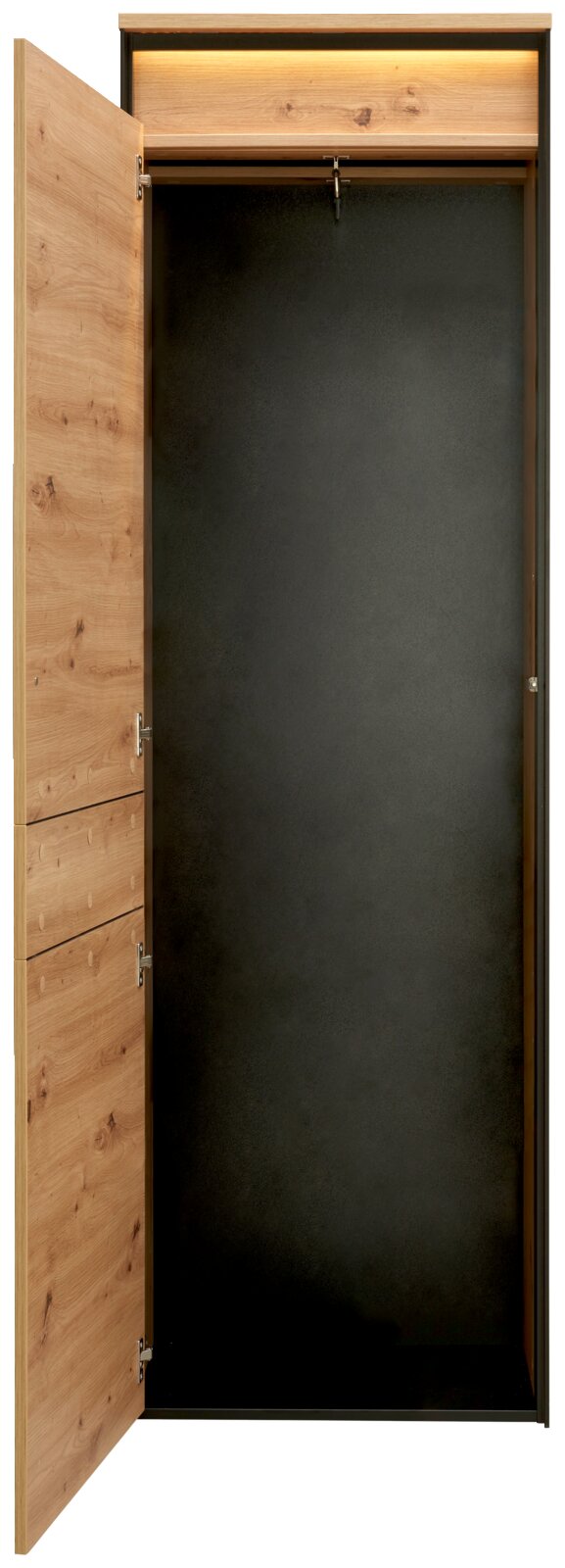 Offener Garderobenschrank aus Holz mit schwarzem Innenraum, frontal betrachtet.