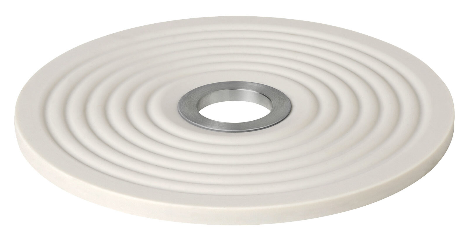 Runder, weißer Untersetzer mit konzentrischen Kreisen und einer Metallöffnung in der Mitte, seitliche Perspektive