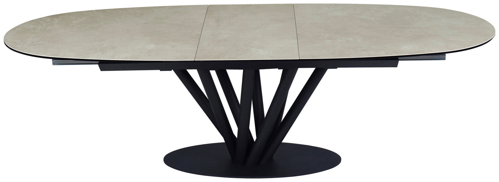 Moderner Esstisch mit ovaler, erweiterbarer Tischplatte und schwarzem, skulpturalem Untergestell, seitliche Perspektive