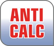 Logo mit der Aufschrift 'ANTI CALC' in roter Schrift auf blau-weißem Hintergrund, Vorderansicht