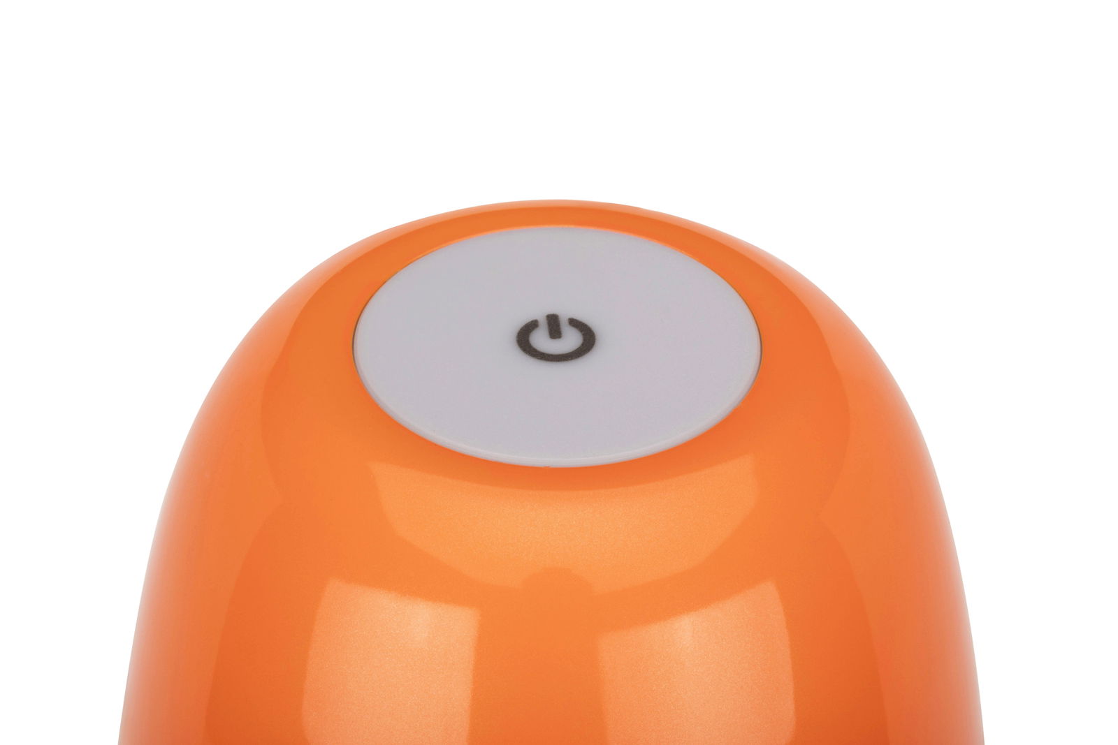 Nahaufnahme einer orangefarbenen Akku-Tischleuchte mit einem weißen Ein-/Ausschalter auf der Oberseite.