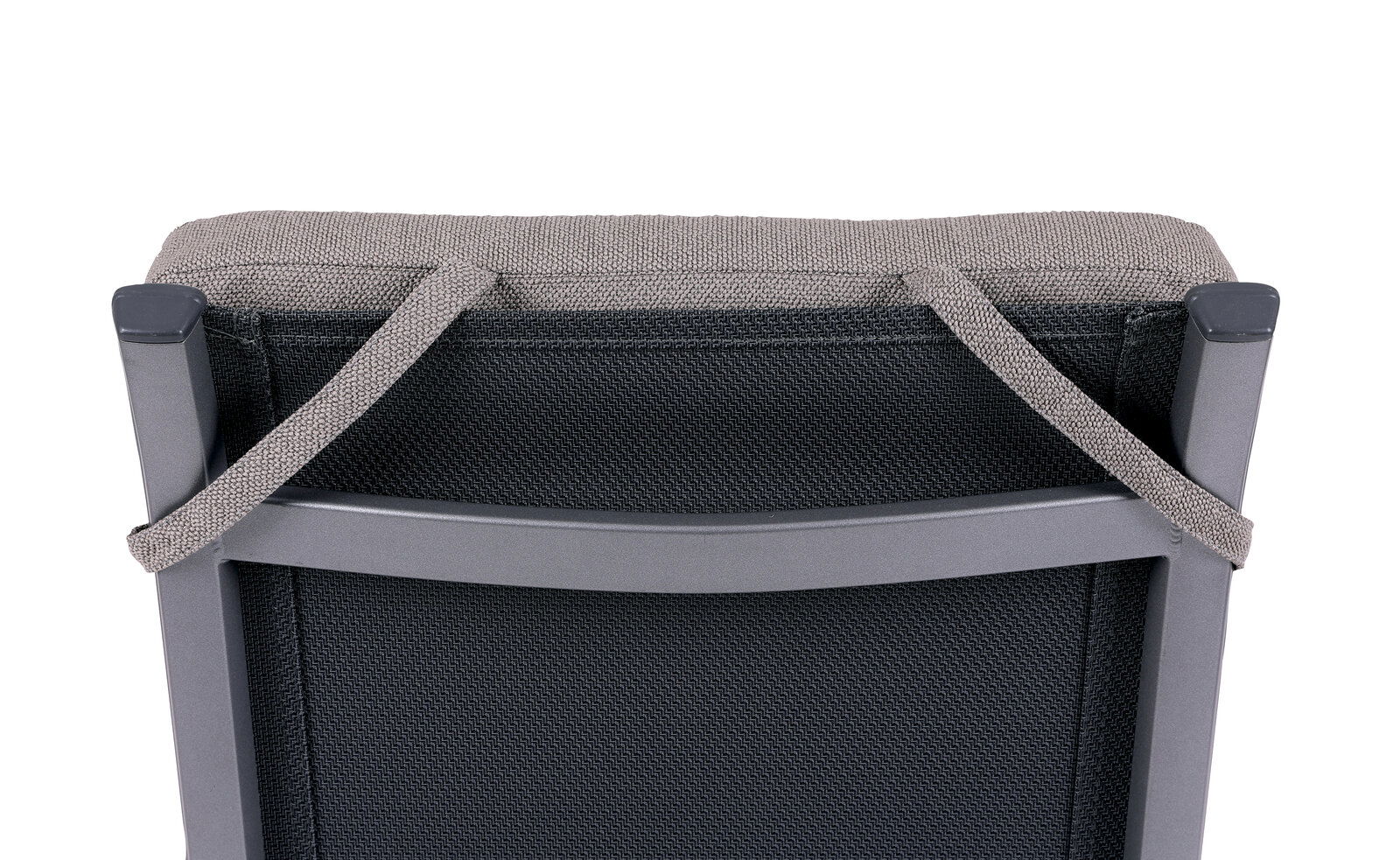 Rückansicht eines grauen Outdoor-Stuhls mit Textilbespannung, gepolsterter Kopfstütze und zwei Befestigungsbändern am Rahmen, freigestellt auf weißem Hintergrund