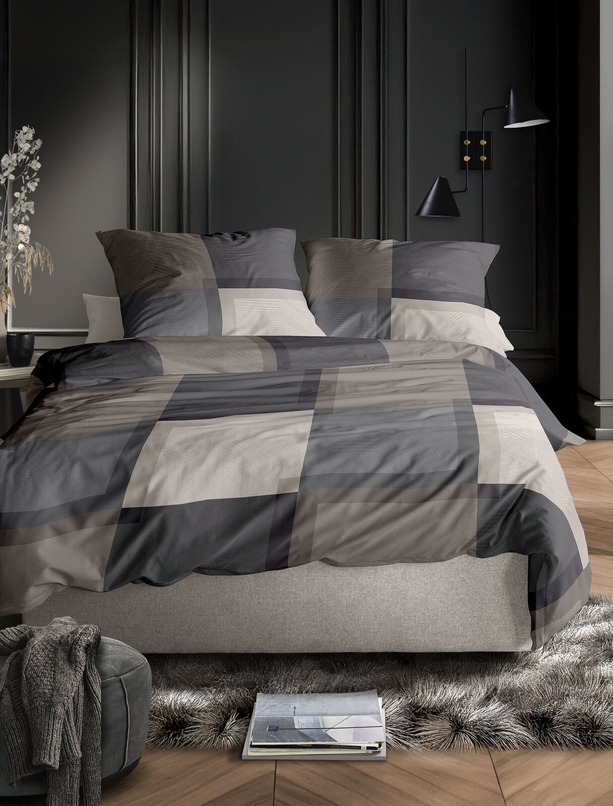 Bett mit irisette Bettwäsche WAVE in modernem geometrischen Design, seitliche Perspektive