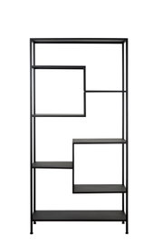 Moderne, open zwarte boekenkast met asymmetrische vakken, afgebeeld van voren.