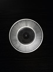 Glasierte Schale mit geriffeltem Design, Draufsicht