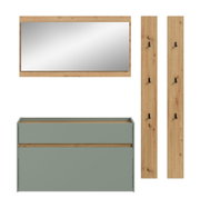 Modernes Garderoben-Set mit großem Wandspiegel im Holzrahmen, grauem Schuhschrank/Kommode mit Holzdetail sowie zwei hohen Holzpaneelen mit schwarzen Haken, Frontansicht auf weißem Hintergrund.