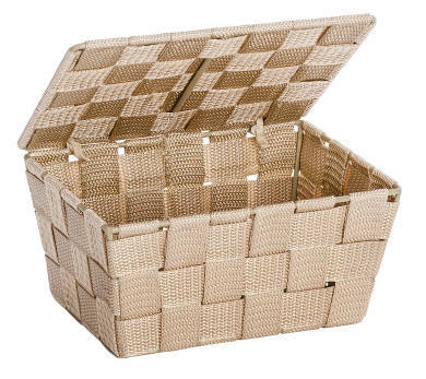 Geöffneter Badkorb mit Deckel aus geflochtenem Material, seitliche Perspektive