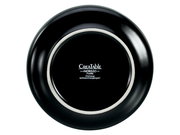 Rückansicht eines schwarzen Tellers mit der Aufschrift 'Creatable Nordic'.