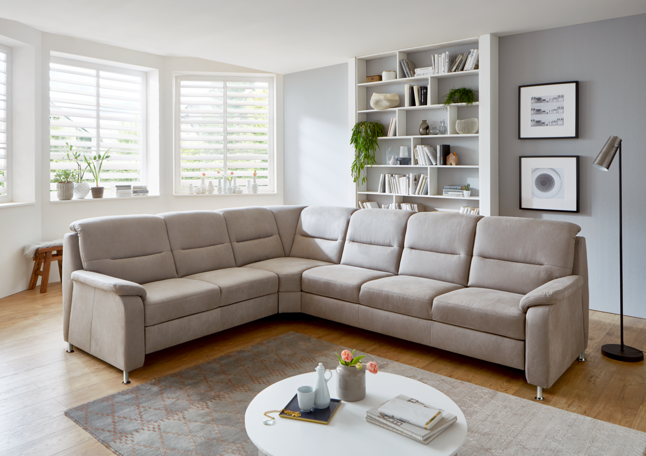 Beldomo Comfort Eckgarnitur ERFURT Eckgarnitur in einem modernen Wohnzimmer, seitliche Perspektive