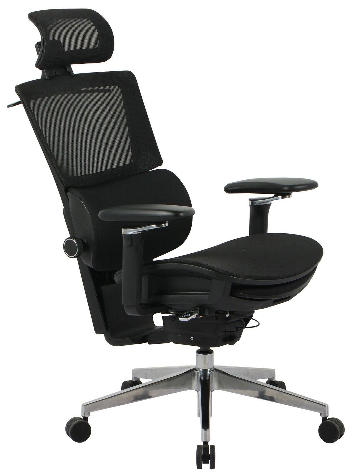 Schwarzer Chefsessel mit Netzrückenlehne und Kopfstütze, seitliche Perspektive